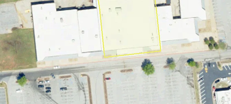 Retail Space on High-Traffic Blvd