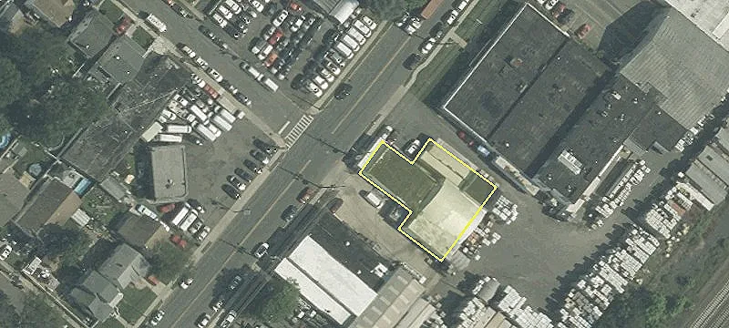 Linden Warehouses with Outdoor Storage