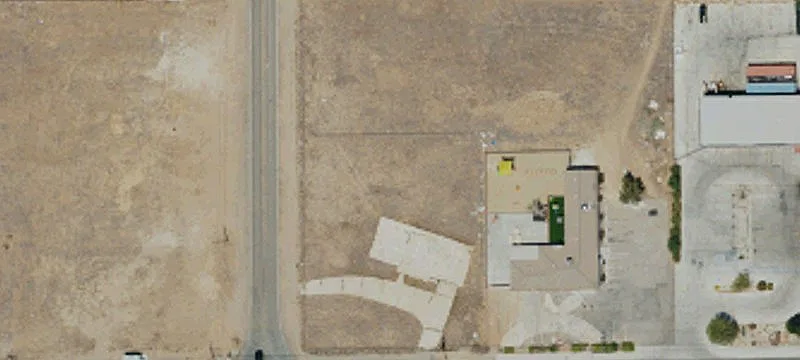 Commercial Lot with Heavy Traffic