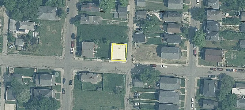 Turnkey Office with Vacant Lot