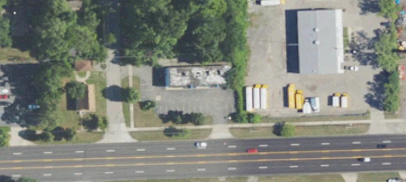 Versatile Retail/Office Space Available