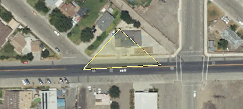 San Joaquin Plaza Retail Space