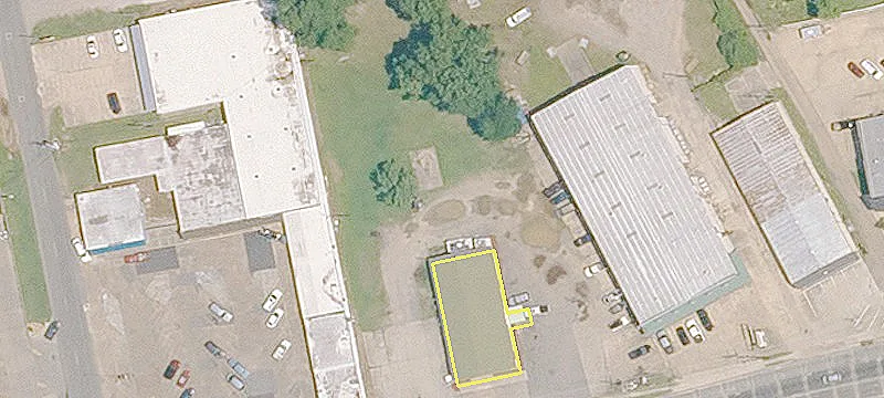 Versatile 6200 SF Commercial Building