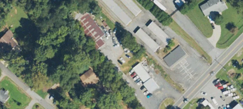 Auto-Repair Facility on High-Visibility Corridor
