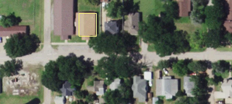 Former Care Center in Helena, OK