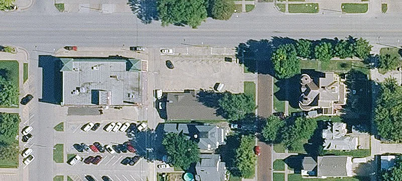 Adaptable Commercial Property Near Downtown