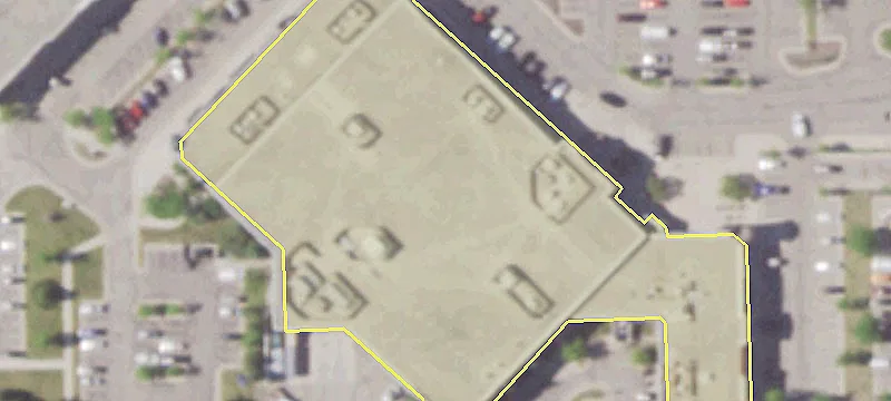 Retail Space in Brookfield Center