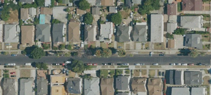 New Four-Unit Building Near Coliseum