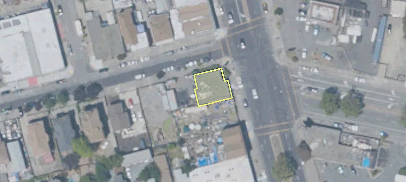 Corner Lot on San Pablo