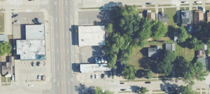 Commercial Building on Van Dyke