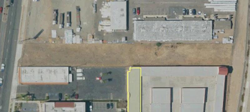 Commercial Lot in High-Traffic Area