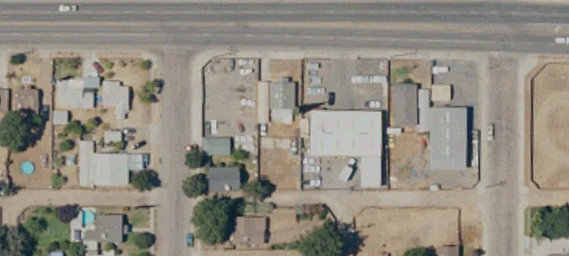 Office/Warehouse Building with Solar Power