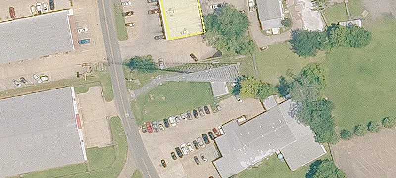 Commercial Land on Circle Drive