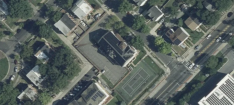 Multipurpose Commercial Building with Parking