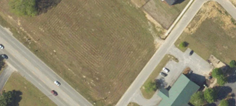 Land, Retail
