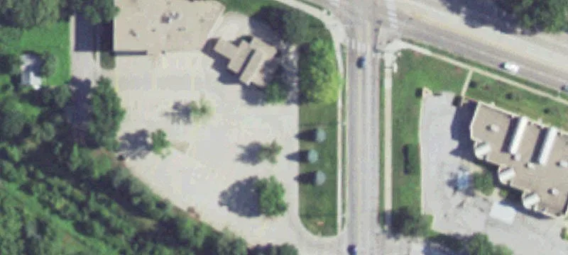 Freestanding Commercial Building For Lease