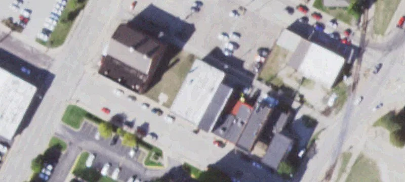 Pekin Commercial Building For Sale