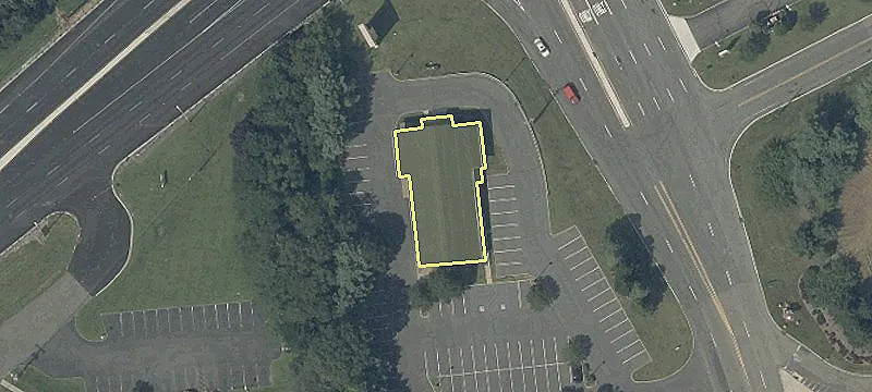 High-Performing Shopping Center For Sale