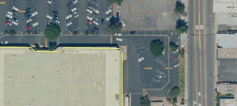 Grocery-Anchored Shopping Center For Sale