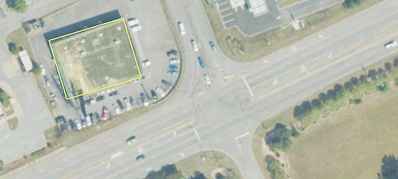 Former Furniture Building on Airport Thruway