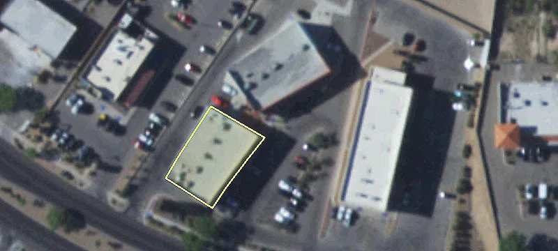 Retail Space in Busy Center