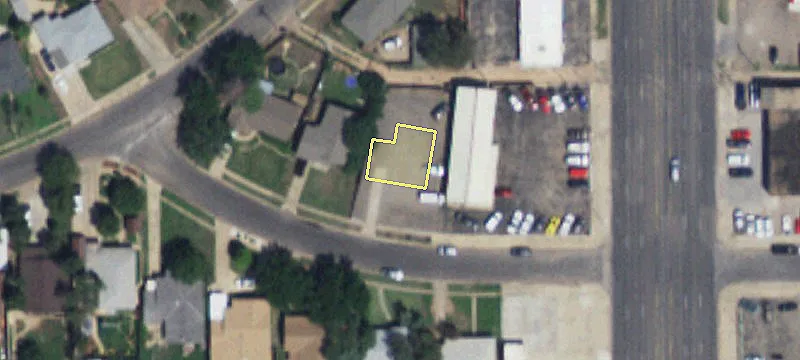 Commercial Lot Near Avenue Q