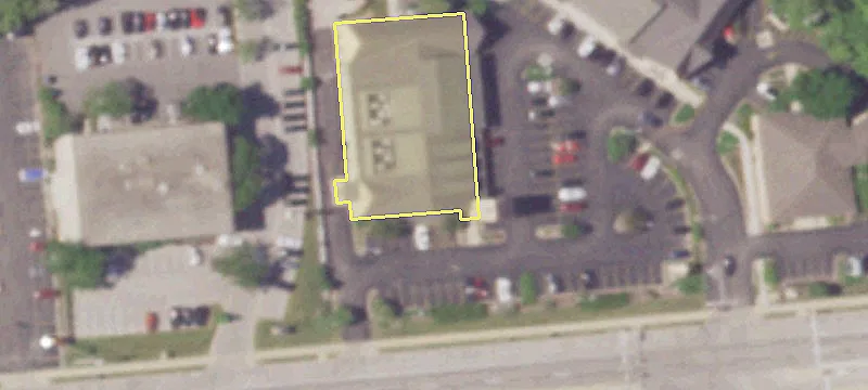 Retail/Office Space in Elm Grove