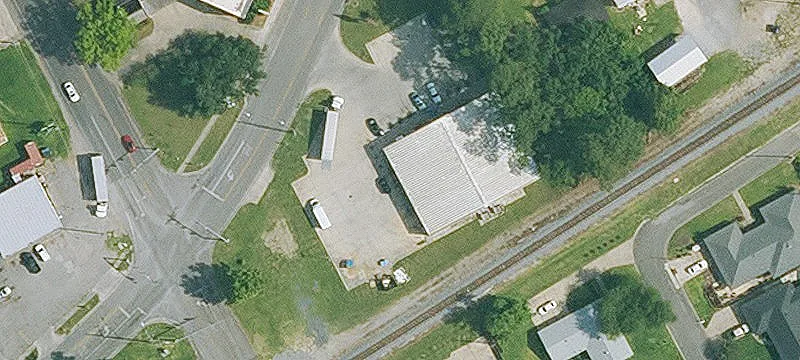 Freestanding Family Dollar in Lutcher