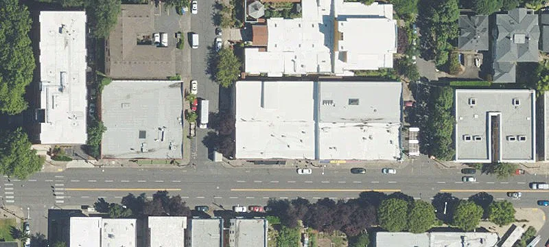 Hawthorne Boulevard Commercial Building