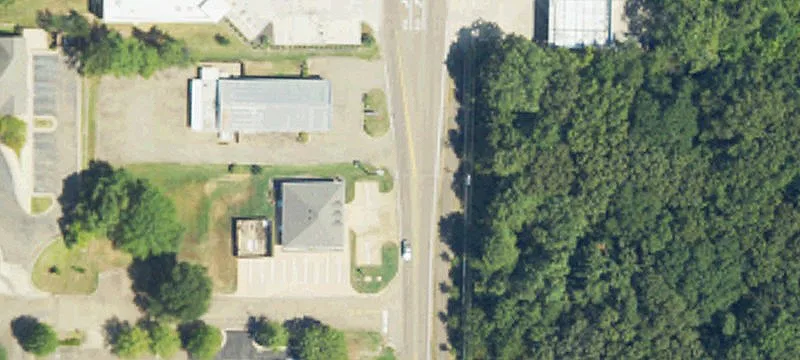 Ridgeland Retail/Storage Building For Sale