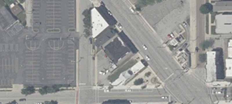 Prime Commercial Space on Indianapolis Blvd