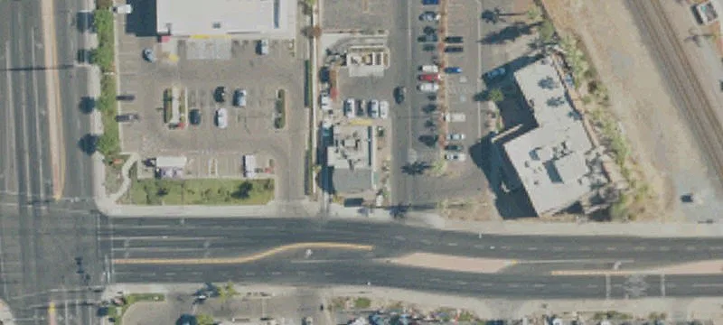 Hanford, CA Starbucks Investment Opportunity