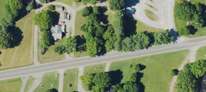 Shaded Lot Near I-24