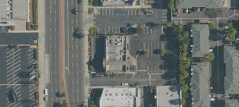 Retail Space with Incredible Frontage