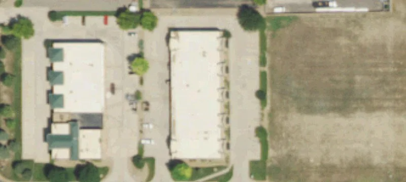 Modern Freestanding Building in Vista