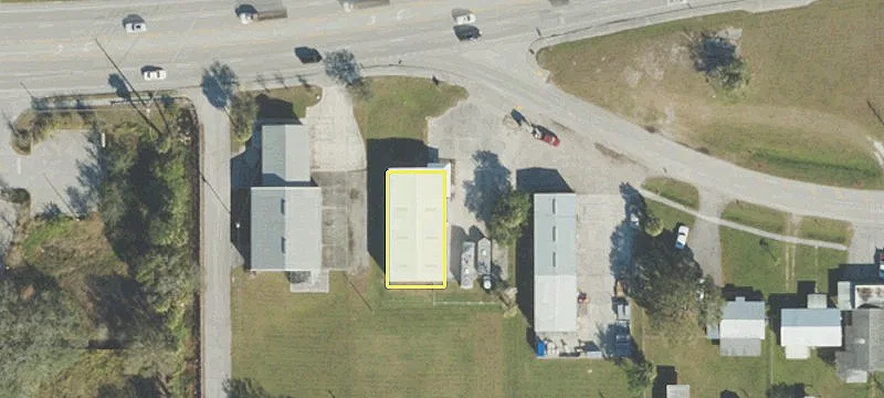 Renovated Commercial Warehouse with Bays
