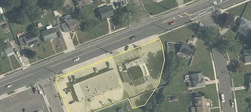 Reconstructed Commercial Building in Prime Location