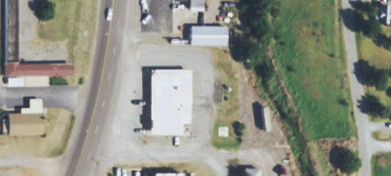 Restaurant Building on Highway 183