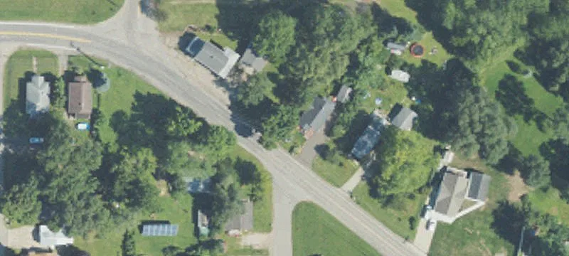 Large Mixed-Use Building For Sale