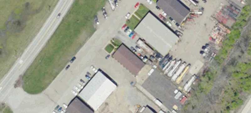 Bridgeville Commercial Building with Yard