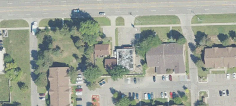Renovated Auto Business Property