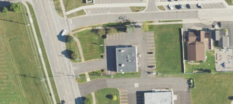 Retail Space Near Pontiac Trail