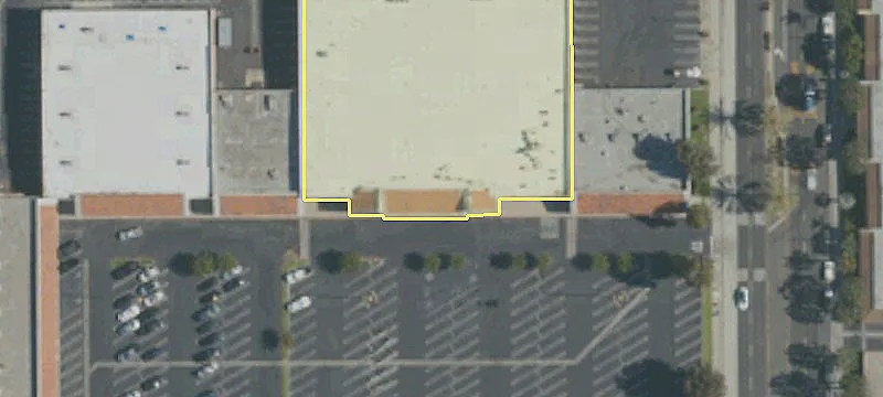 Former Supermarket Space Available