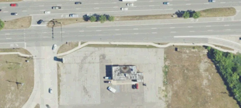 Vacant Building For Sale/Lease