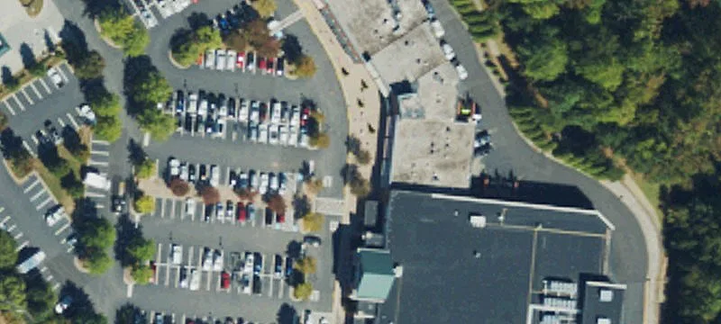 Grocer Anchored Shopping Center