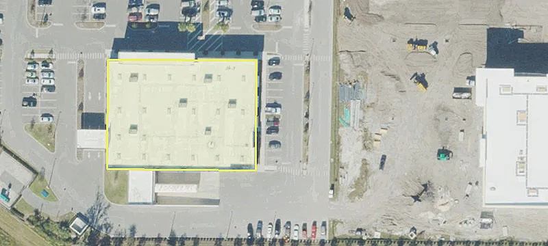 Prime Retail Location on Colonial