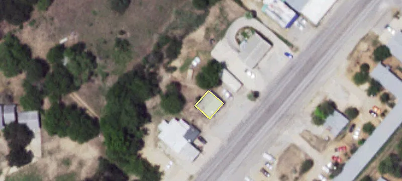 Mixed-Use Investment Opportunity in Natalia