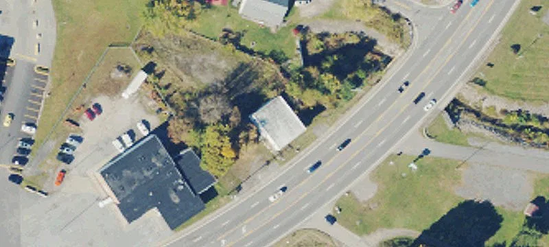 Commercial Property on High Traffic Road
