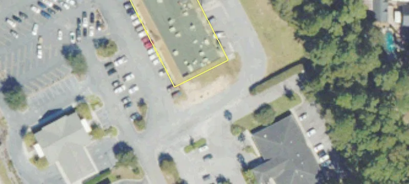 Commercial Land in Growing Area
