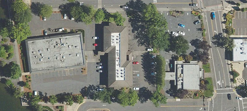 Diamond Peak Plaza Retail/Office Suites